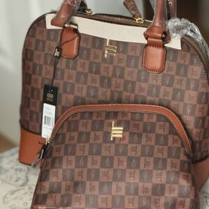 London Fog Tulip Signature Satchel Vegan Leather Brown Cognac Purse w/Clutch